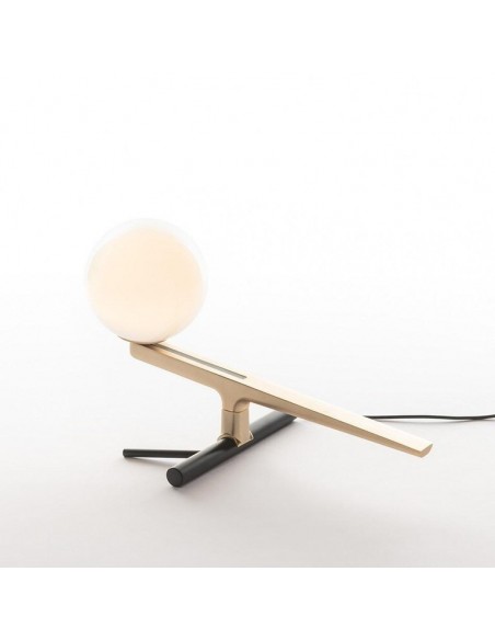 Artemide Yanzi Table lamp