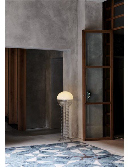 104134_Wire_Floor_Lamp_Atmosphäre